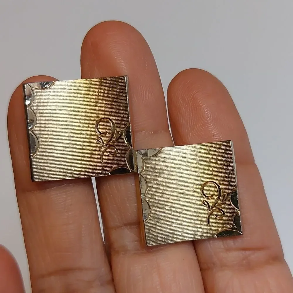 Vintage Art Deco Ornate Engrave Design Classy Cufflinks Gold Tone Curved Square